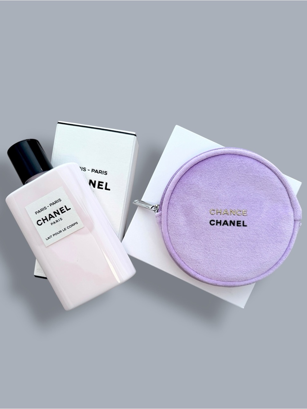 CHANEL Paris-Paris & GWP Item Lavender Round Cosmetic Pouch with Gold Logo